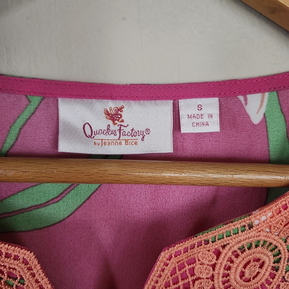 Quacker Factory Womens Sz Small Pink Floral Lace Trim Kimono Blouse Tropical Top - Picture 5 of 5
